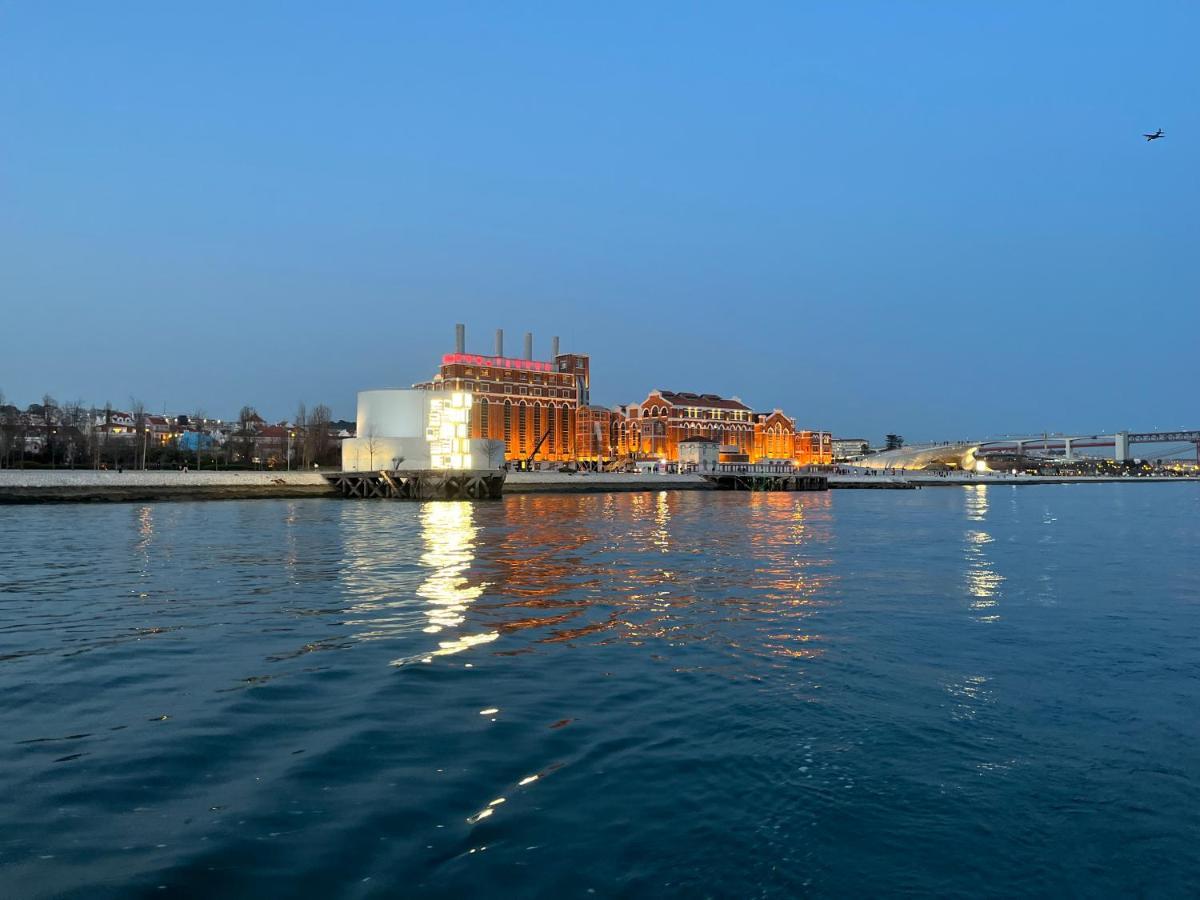Stay In A Boat - Lisboa Exterior photo